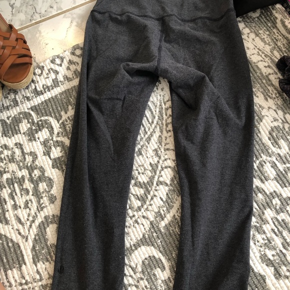Cotton Lululemon crop leggings - Picture 2 of 3